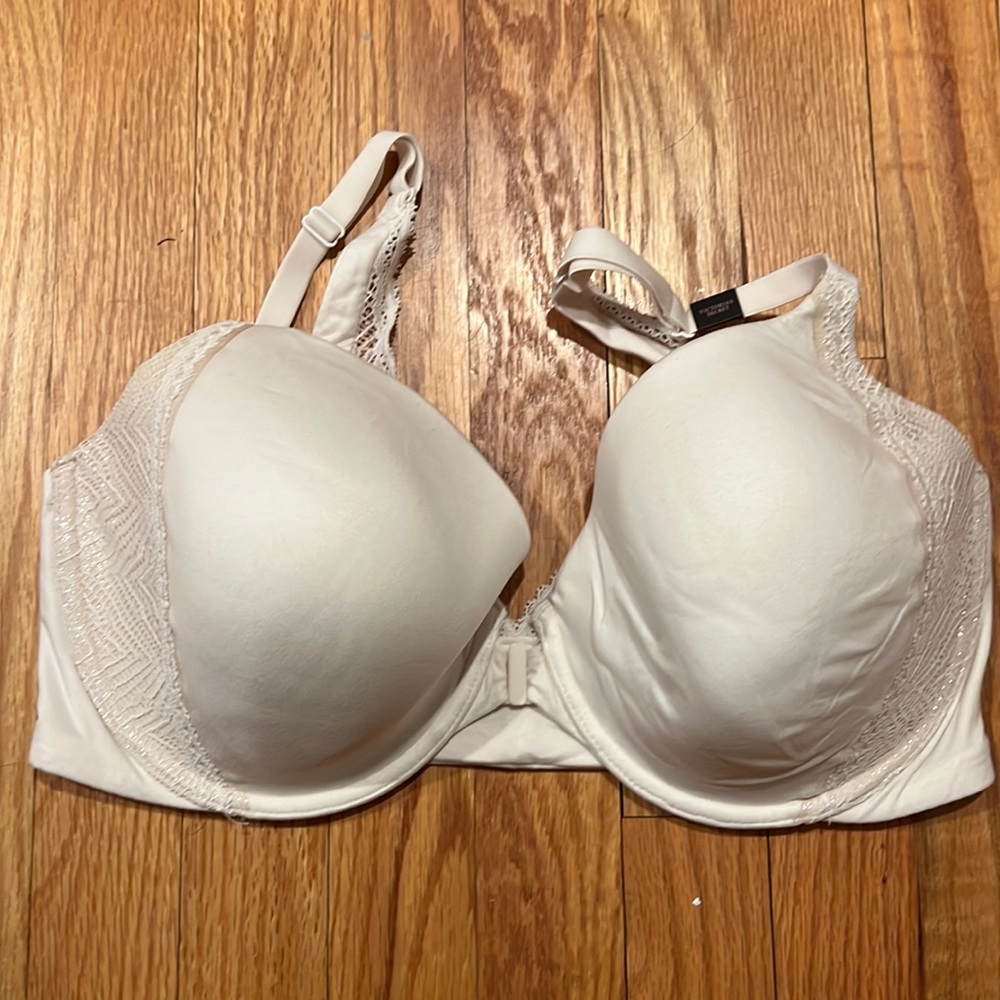 Victoria’s Secret Bra